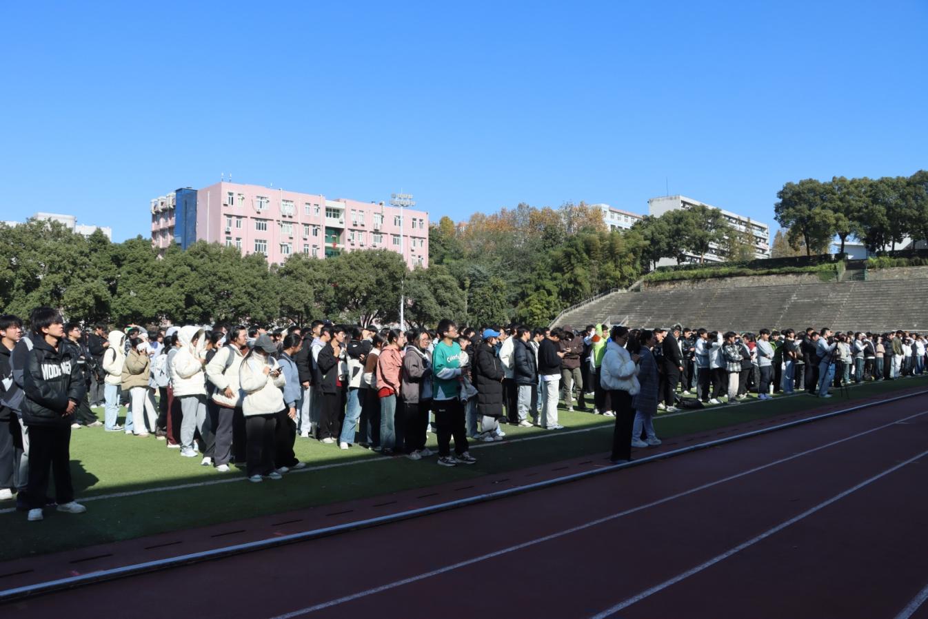 IMG_4079(1) IMG_4079(1)